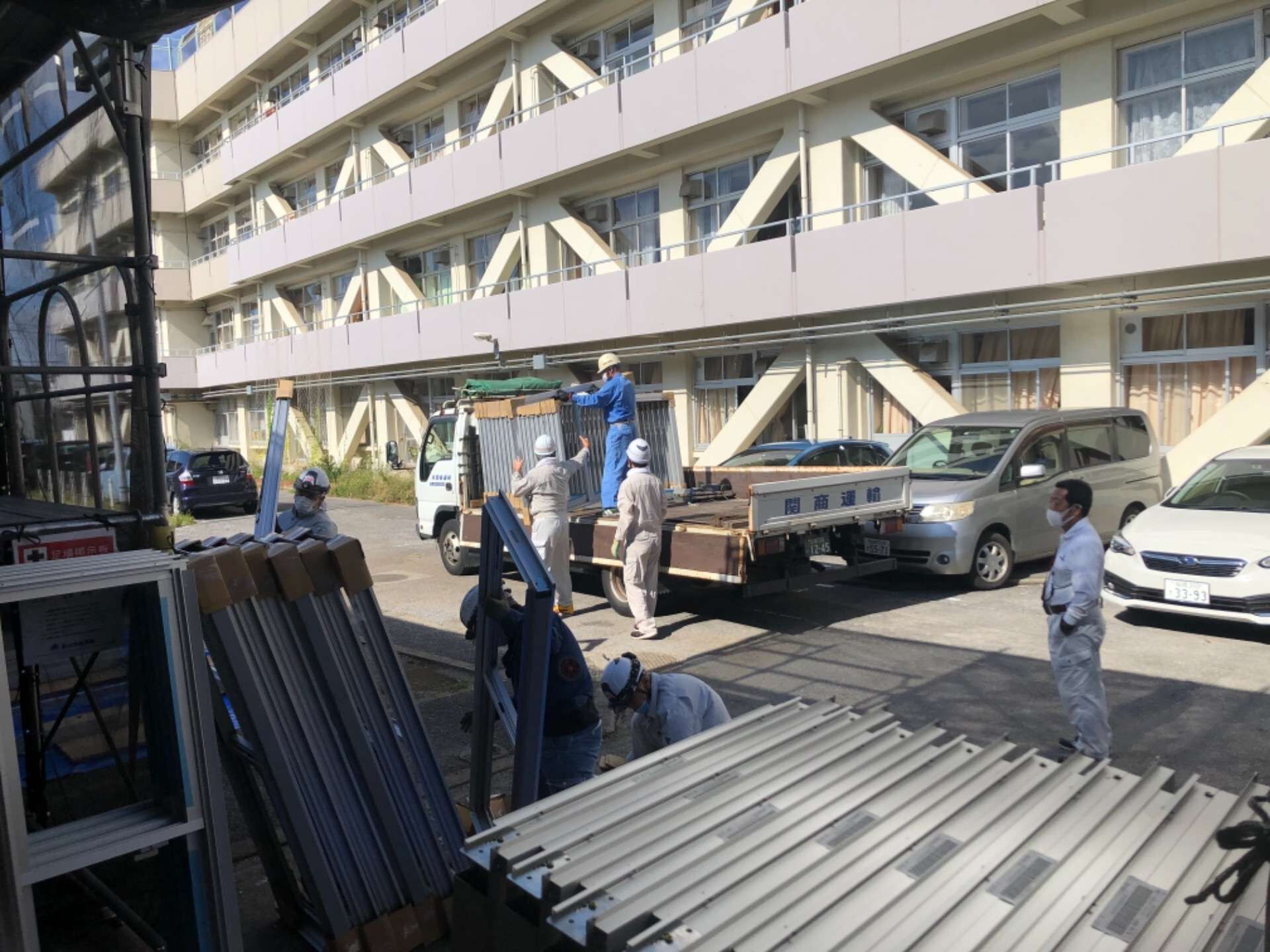 サッシ取付してくれる方募集